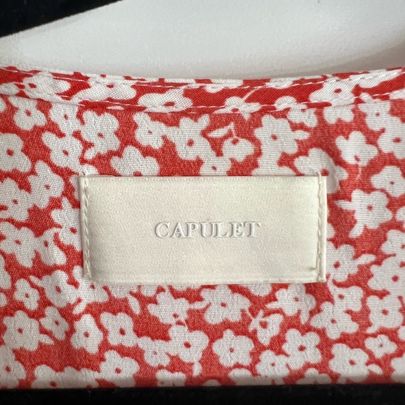 CAPULET red and white floral dress with acrylic buttons - Picture 2 of 4